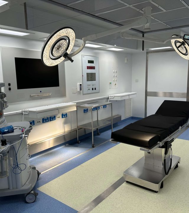 mobile laminar flow operating theatre scaled